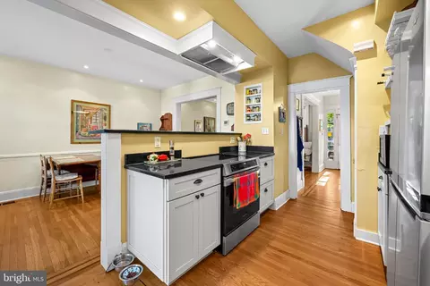 Kitchen - 2905 Cresmont Ave, Baltimore, MD 21211 photo 4 of 4