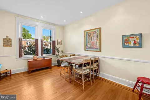 Dining - 2905 Cresmont Ave, Baltimore, MD 21211 photo 1 of 2