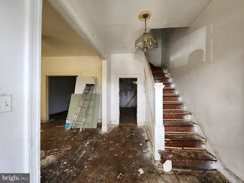 Entry Way - 2808 Suffolk Ave, Baltimore, MD 21215 photo 1 of 9
