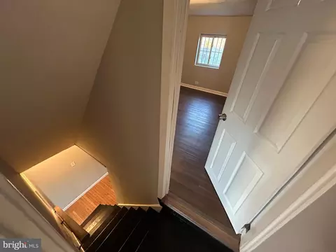 Entry Way - 105 S Monroe St, Baltimore, MD 21223 photo 6 of 7