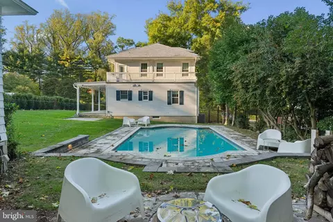 Exterior - 2111 Carterdale Rd, Baltimore, MD 21209 photo 8 of 9