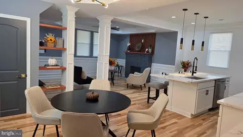 Entry Way - 2702 Cylburn Ave, Baltimore, MD 21215 photo 10 of 21