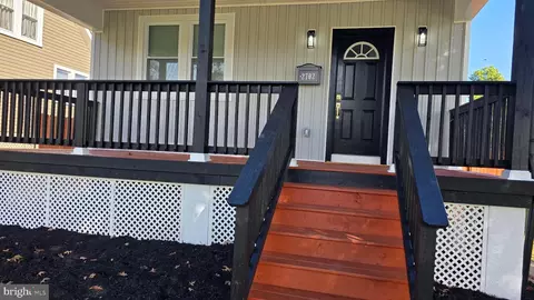 Exterior - 2702 Cylburn Ave, Baltimore, MD 21215 photo 2 of 6