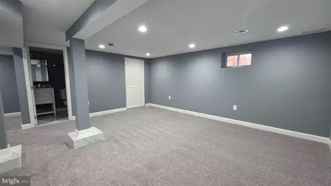 Entry Way - 2702 Cylburn Ave, Baltimore, MD 21215 photo 21 of 21