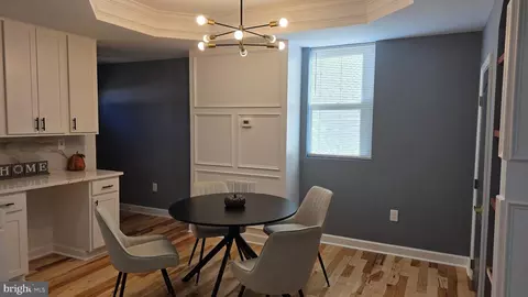Entry Way - 2702 Cylburn Ave, Baltimore, MD 21215 photo 11 of 21