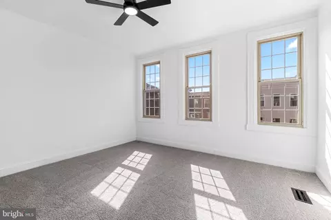 Bedroom - 1731 Mcculloh St, Baltimore, MD 21217 photo 2 of 4