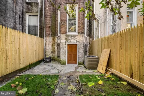 Exterior - 1731 Mcculloh St, Baltimore, MD 21217 photo 3 of 3