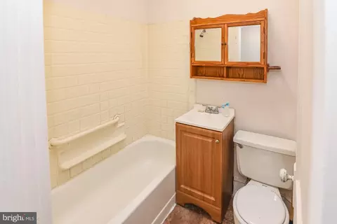 Bath - 1313 E Patapsco Ave, Brooklyn, MD 21225 photo 1 of 2