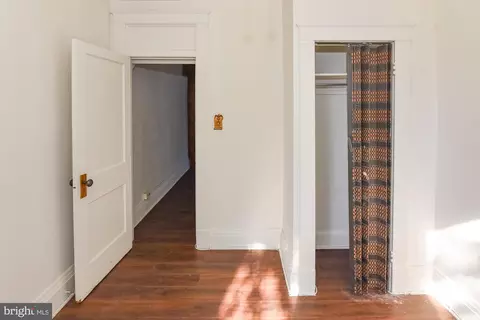 Bedroom - 1313 E Patapsco Ave, Brooklyn, MD 21225 photo 3 of 4
