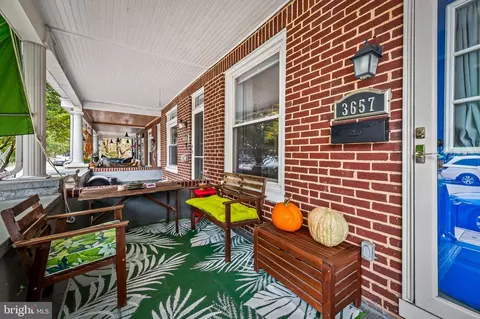 Exterior - 3657 Chestnut Ave, Baltimore, MD 21211 photo 2 of 6