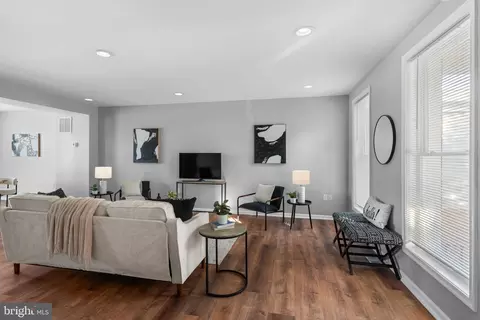 Living - 1826 Chilton St, Baltimore, MD 21218 photo 1 of 2