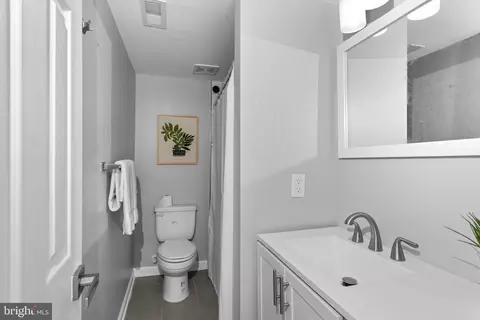 Bath - 1826 Chilton St, Baltimore, MD 21218 photo 4 of 4