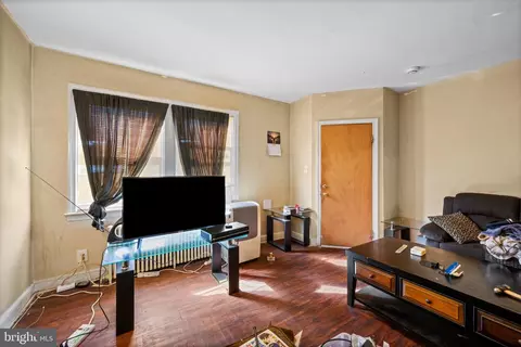 Living - 3434 Mayfield Ave, Baltimore, MD 21213 photo 1 of 2