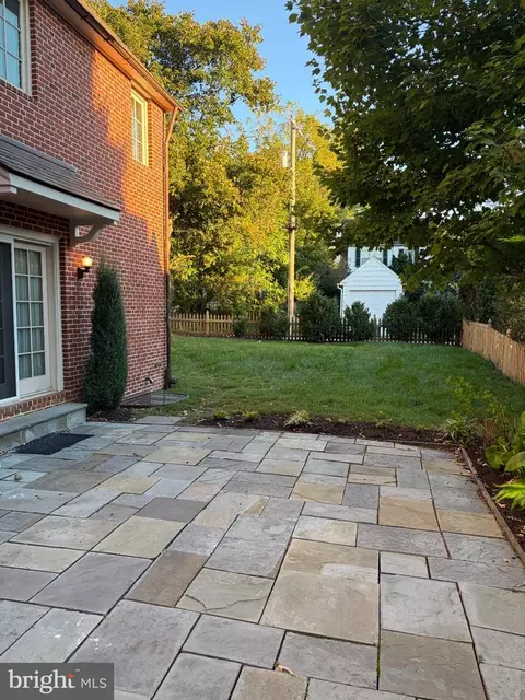 325 Broxton Rd, Baltimore, MD 21212 photo 3
