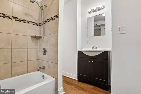 Bath - 3501 W Forest Park Ave, Baltimore, MD 21216 photo 2 of 2