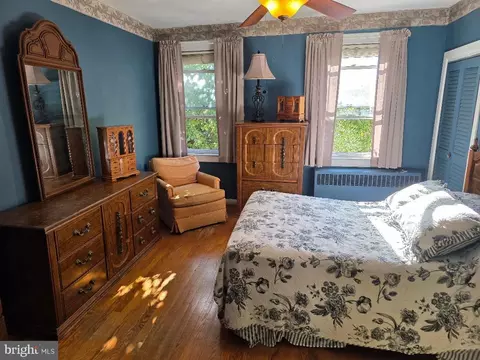 Bedroom - 211 Albemarle St, Baltimore, MD 21202 photo 3 of 7