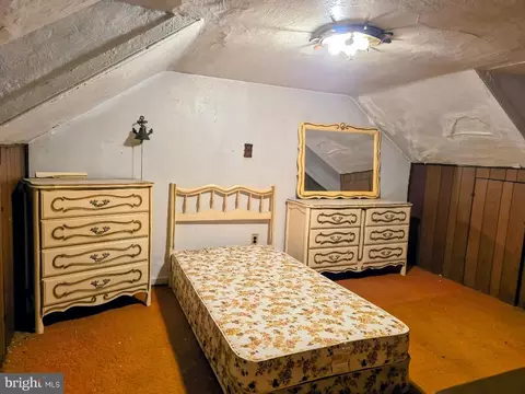 Bedroom - 211 Albemarle St, Baltimore, MD 21202 photo 6 of 7