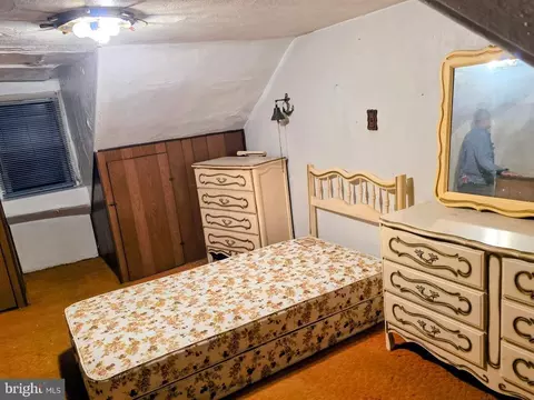 Bedroom - 211 Albemarle St, Baltimore, MD 21202 photo 7 of 7