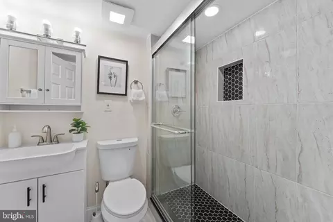 Bath - 5613 Moravia Rd, Baltimore, MD 21206 photo 5 of 5