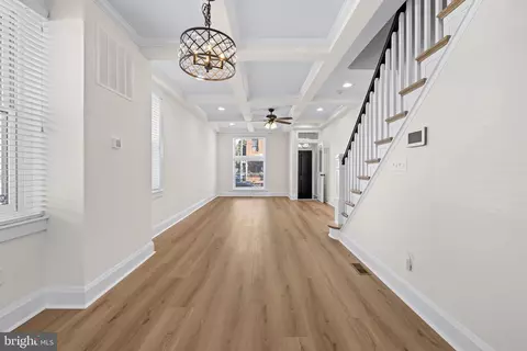 Living - 600 S Eaton St, Baltimore, MD 21224 photo 2 of 3