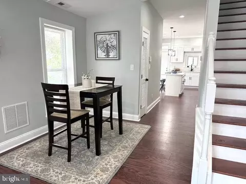 Entry Way - 2621 E Monument St, Baltimore, MD 21205 photo 3 of 4