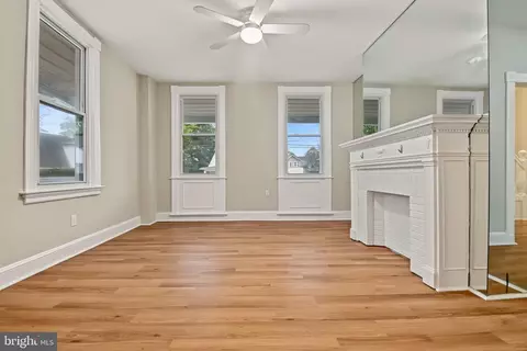 Living - 3502 Hamilton Ave, Baltimore, MD 21214 photo 1 of 7