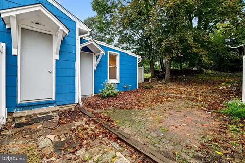 Exterior - 3502 Hamilton Ave, Baltimore, MD 21214 photo 4 of 7