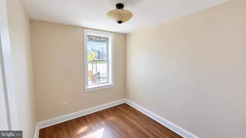 3525 Esther Pl, Baltimore, MD 21224 photo 5