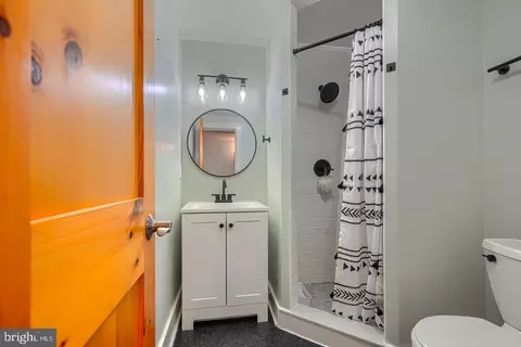 Bath - 3208 Elliott St, Baltimore, MD 21224 photo 10 of 10