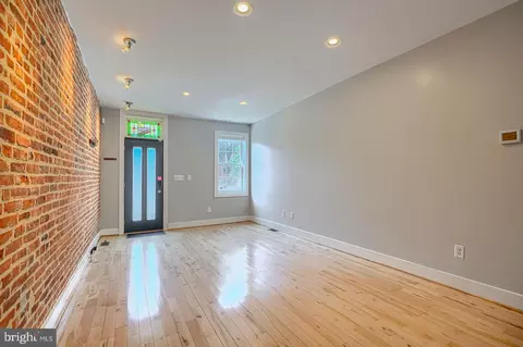 Living - 3208 Elliott St, Baltimore, MD 21224 photo 3 of 4
