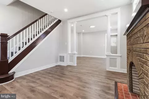 Entry Way - 240 N Monastery Ave, Baltimore, MD 21229 photo 1 of 5