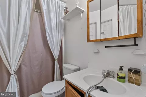 Bath - 425 N Eutaw St, Baltimore, MD 21201 photo 5 of 6