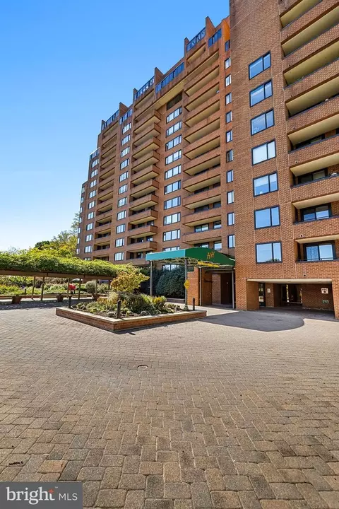 111 Hamlet Hill Rd #1304, Baltimore, MD 21210