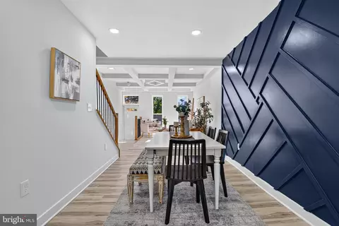 Entry Way - 2414 E Chase St, Baltimore, MD 21213 photo 5 of 9
