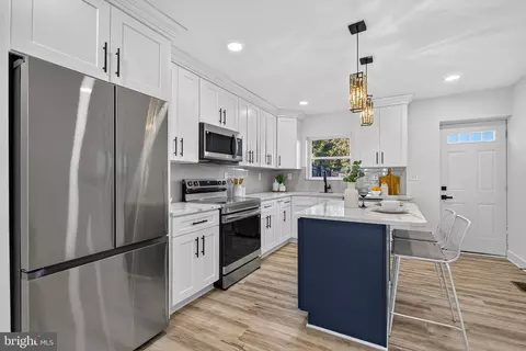 Kitchen - 2414 E Chase St, Baltimore, MD 21213 photo 1 of 3
