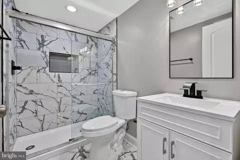 Bath - 1656 E 25th St, Baltimore, MD 21213 photo 5 of 5