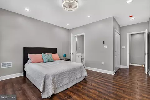 Bedroom - 1656 E 25th St, Baltimore, MD 21213 photo 2 of 8