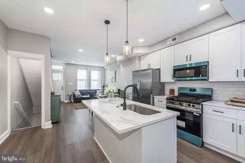 Kitchen - 3316 Cardenas Ave, Baltimore, MD 21213 photo 3 of 3