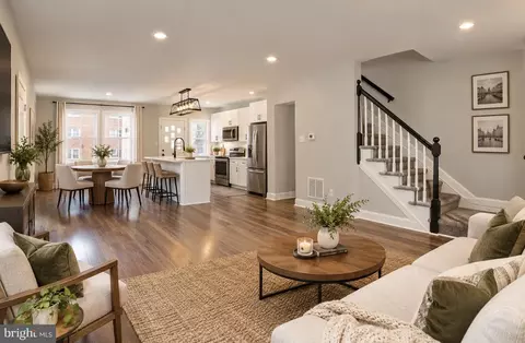 940 E 41st St, Baltimore, MD 21218