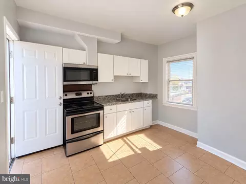 2413 E Biddle St, Baltimore, MD 21213 photo 3