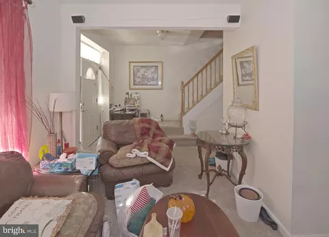 Entry Way - 2800 Springhill Ave, Baltimore, MD 21215 photo 1 of 4