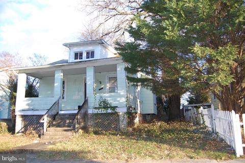 4711 Pilgrim Rd, Baltimore, MD 21214 photo 1