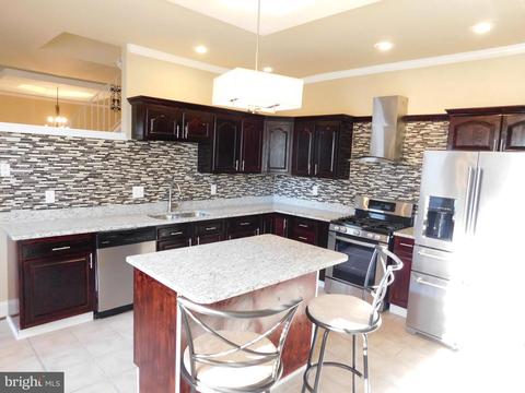 907 E 43rd St, Baltimore, MD 21212 photo 11