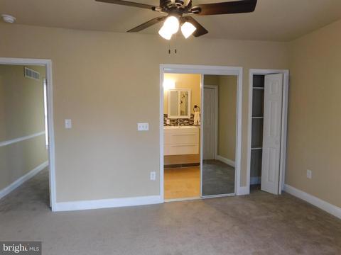 907 E 43rd St, Baltimore, MD 21212 photo 20
