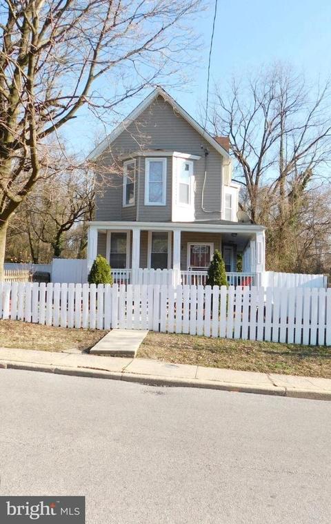 907 E 43rd St, Baltimore, MD 21212 photo 2