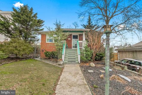 4201 Harcourt Rd, Baltimore, MD 21214 photo 1