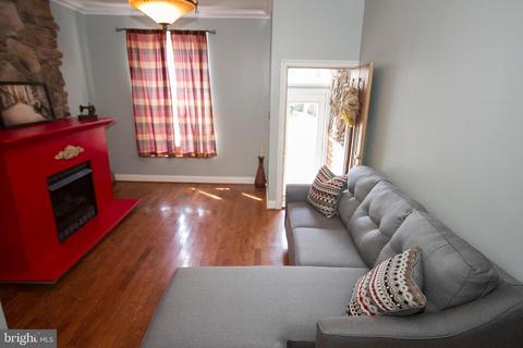 1702 E Lanvale St, Baltimore, MD 21213 photo 1