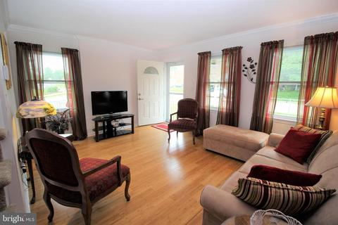 4250 Elsa Ter, Baltimore, MD 21211 photo 6