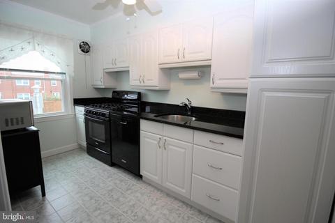4250 Elsa Ter, Baltimore, MD 21211 photo 7