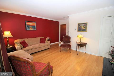 4250 Elsa Ter, Baltimore, MD 21211 photo 4